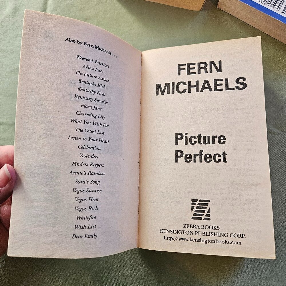 Fern Michaels 3 Book Bundle: Picture Perfect, Razor Sharp, Point Blank Paperback - Picture 4 of 11